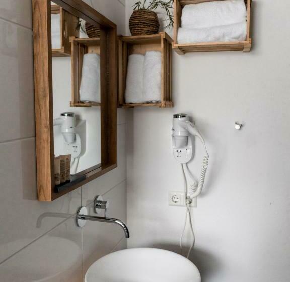 غرفة قياسية, Wolf Hotel Kitchen & Bar