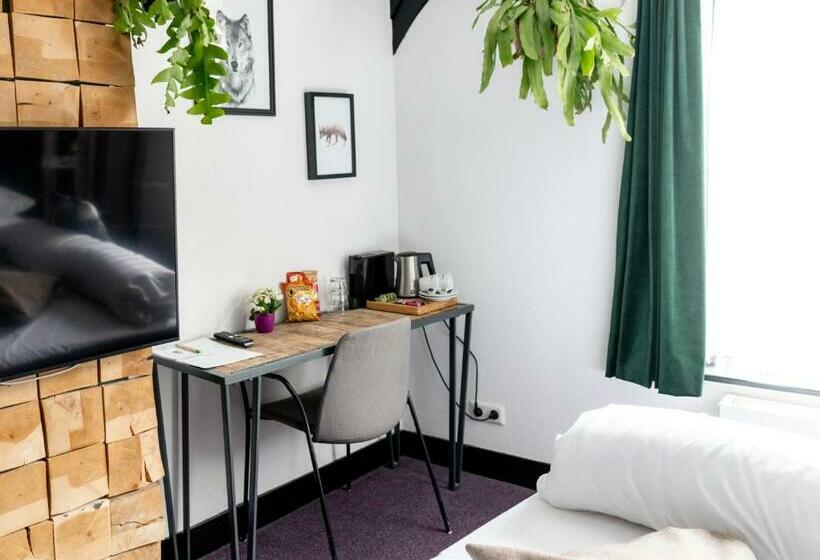 غرفة ديلوكس, Wolf Hotel Kitchen & Bar