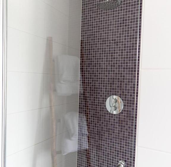 غرفة ديلوكس, Wolf Hotel Kitchen & Bar