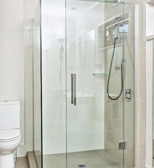 סטודיו אקזקיוטיב, 37 The Landing Motel