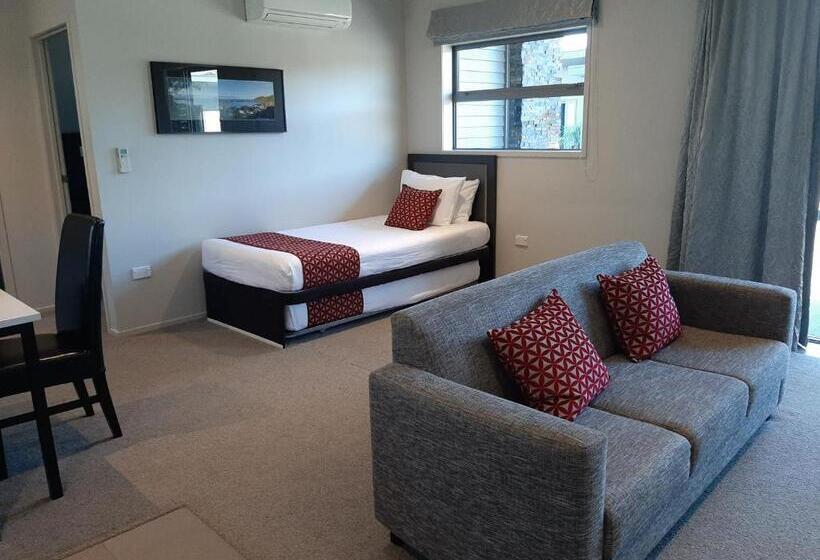 Апартаменты 1 Спальня, 37 The Landing Motel