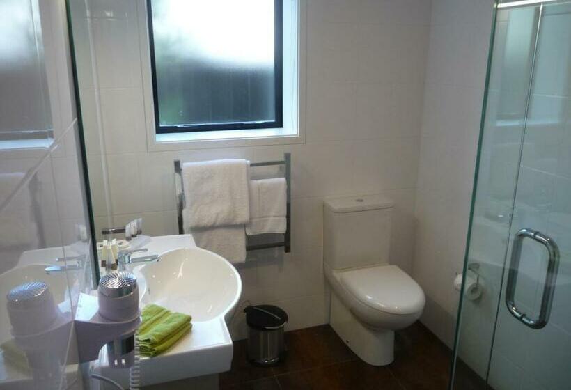 إستوديو قياسى, 850 Cameron Motel