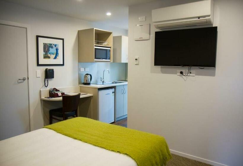 إستوديو قياسى, 850 Cameron Motel