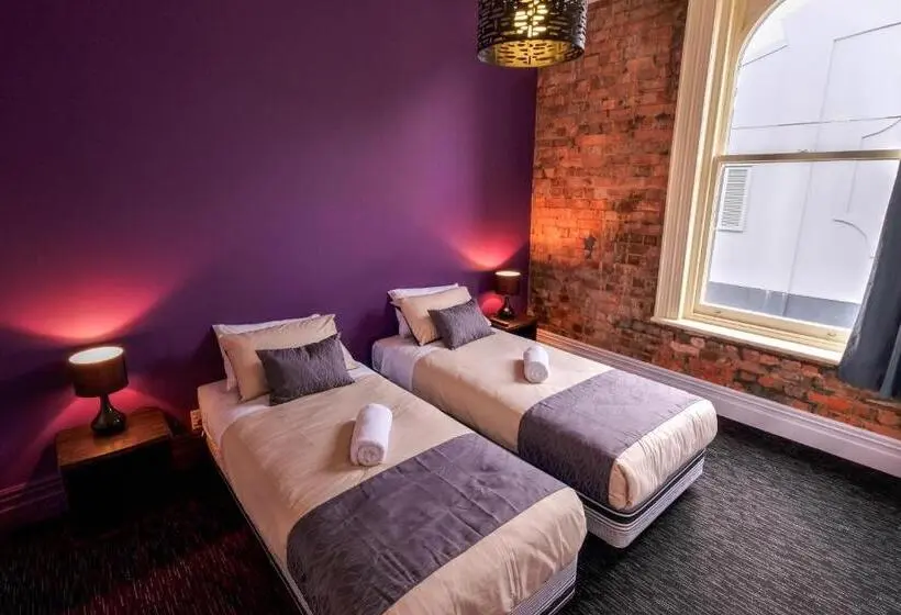 اتاق استاندارد چهار تخته, Haka House Auckland K Road