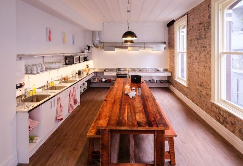 חדר סטנדרט חדר אמבטיה משותף, Haka House Auckland K Road