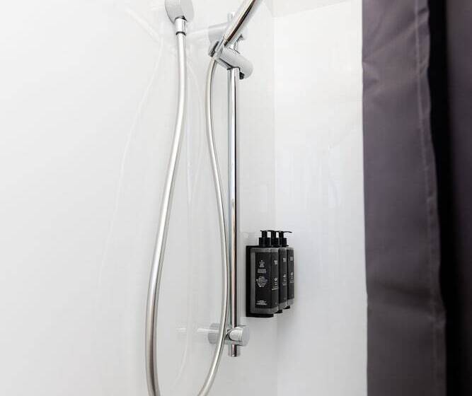 חדר סטנדרט חדר אמבטיה משותף, Haka House Auckland K Road