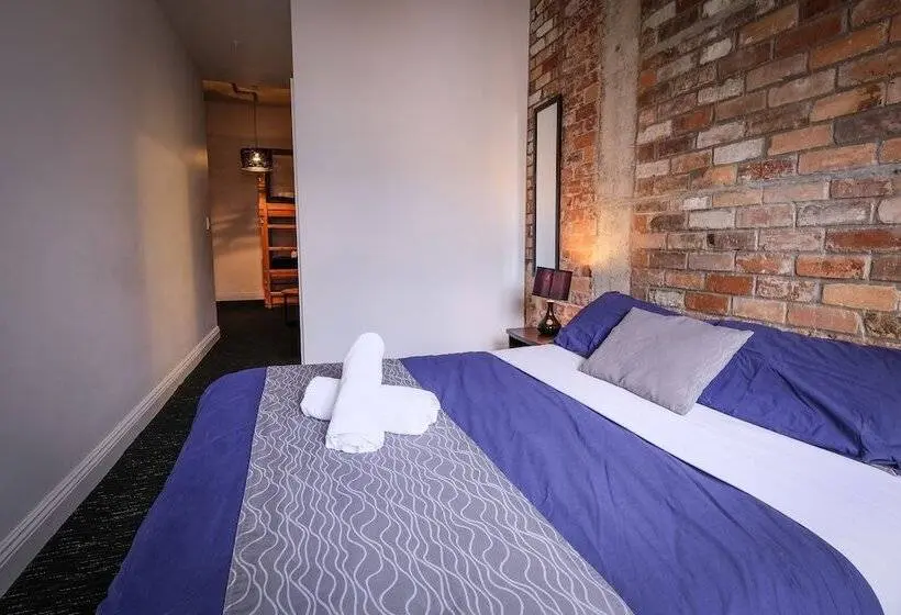 اتاق استاندارد چهار تخته, Haka House Auckland K Road