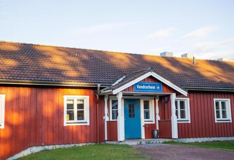 标准四人间共用浴室, Orsa Grönklitt