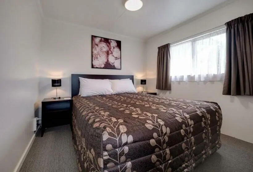 Standard-studio, Anderson Park Motel