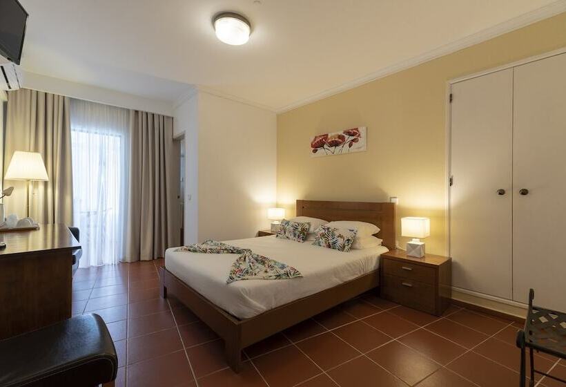 スタンダードルーム, Manta Guest