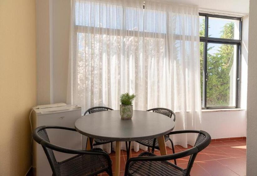 スイート（家族用）, Manta Guest