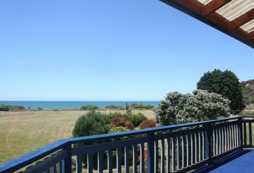 غرفة ديلوكس مطلّة علي البحر مزوَّدة بشُرفة, Summerspring Beachfront Accommodation