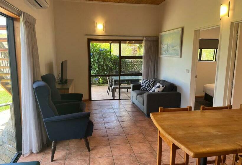 Апартаменты 1 Спальня Вид на Море, Summerspring Beachfront Accommodation