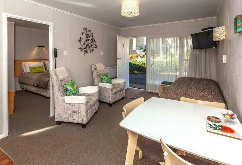 1ベッドルームアパートメント, Brookby Motel