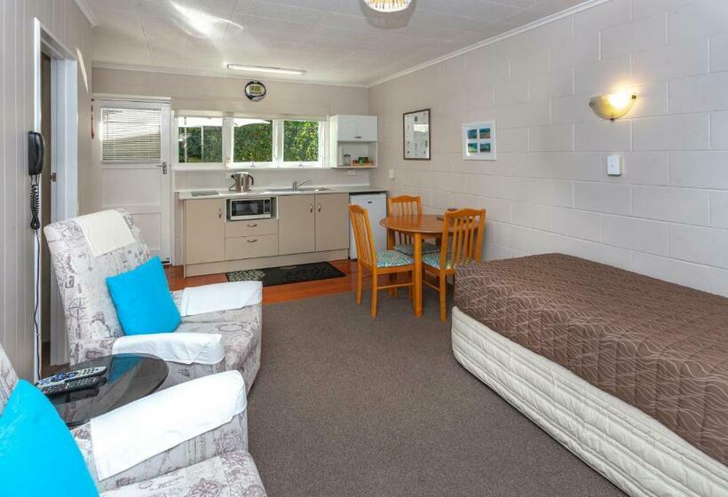 Апартаменты 1 Спальня, Brookby Motel