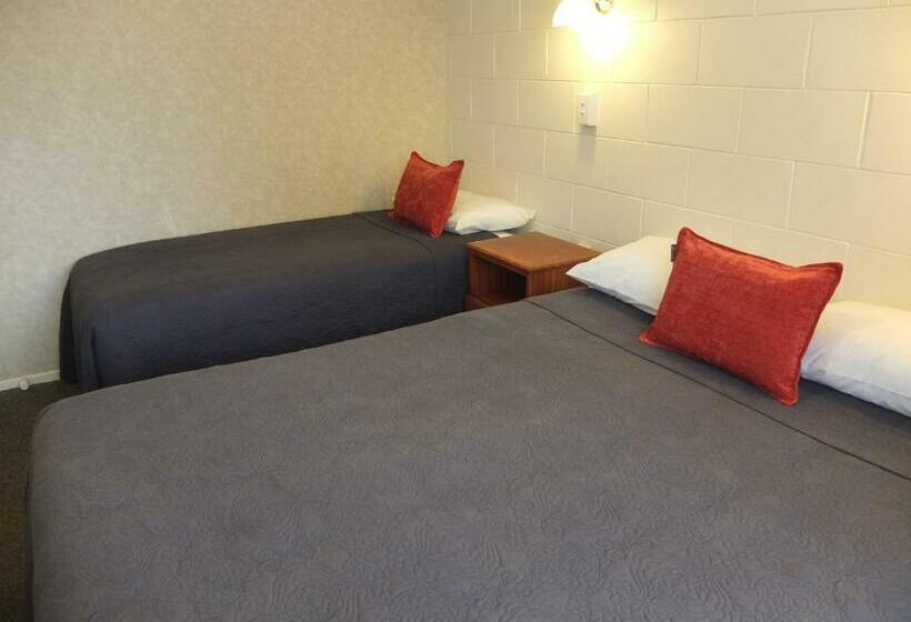 آپارتمان 1 خوابه, Colonial Court Motel