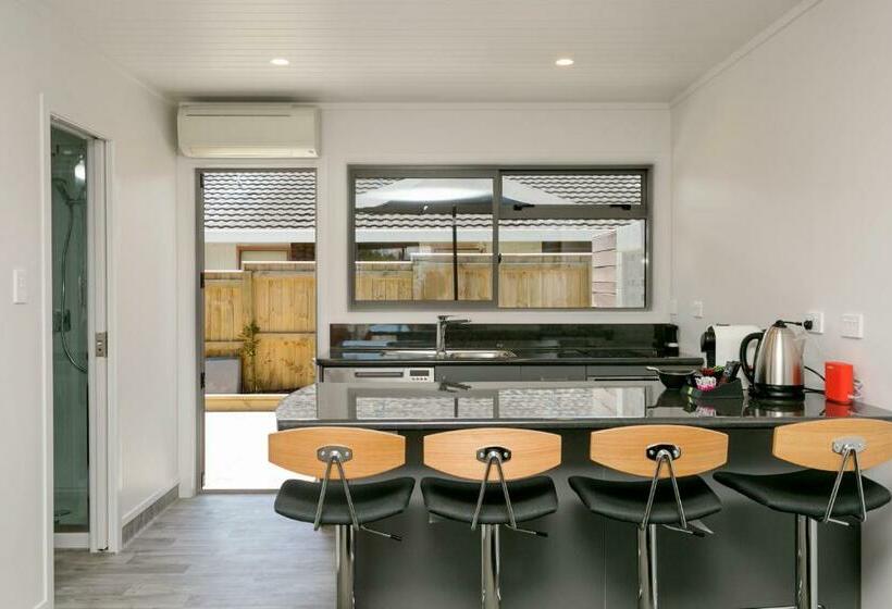 带2个卧室的公寓, Emotel