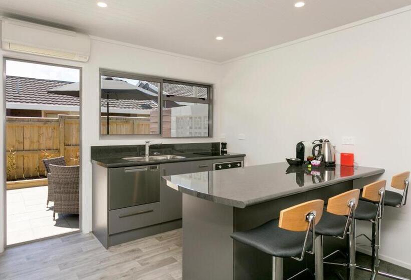 带2个卧室的公寓, Emotel