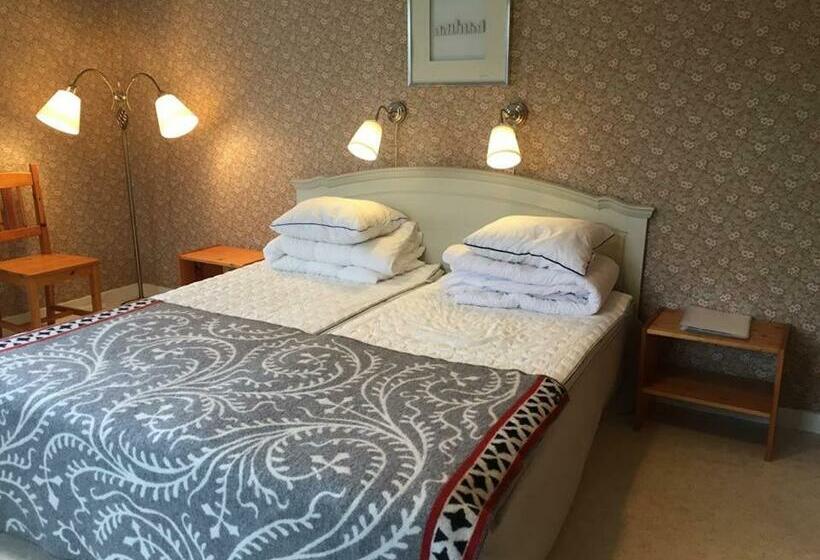 バス共有のスタンダードルーム, Hajstorp Slusscafé & Vandrarhem