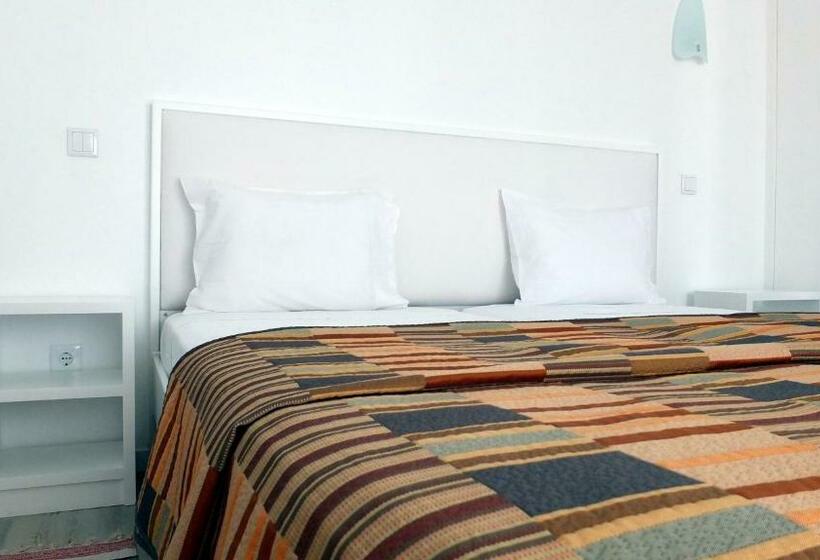 غرفة قياسية, Baleal Spot