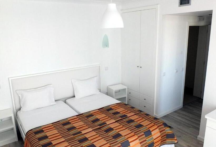 غرفة عائلية كلاسيكية, Baleal Spot