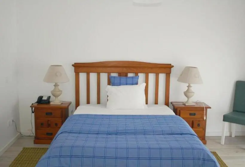 Standard Yhden Hengen Huone, Baleal Spot
