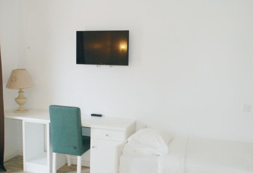 غرفة قياسية, Baleal Spot