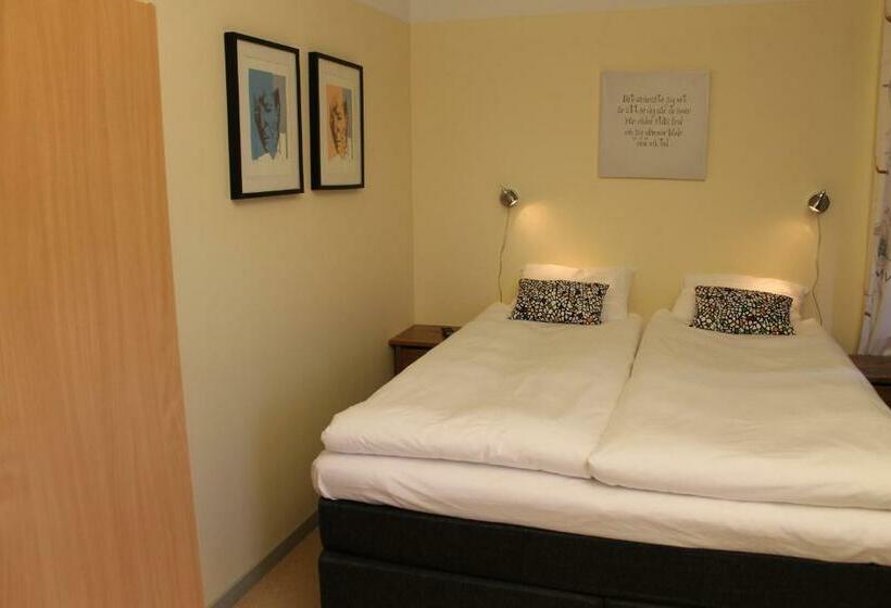 Standardzimmer Geteiltes Bad, Stationshusets Hotell Och Café Fd Hotell Lilla Station