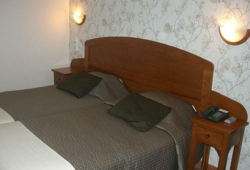 اتاق استاندارد, O Gadanha