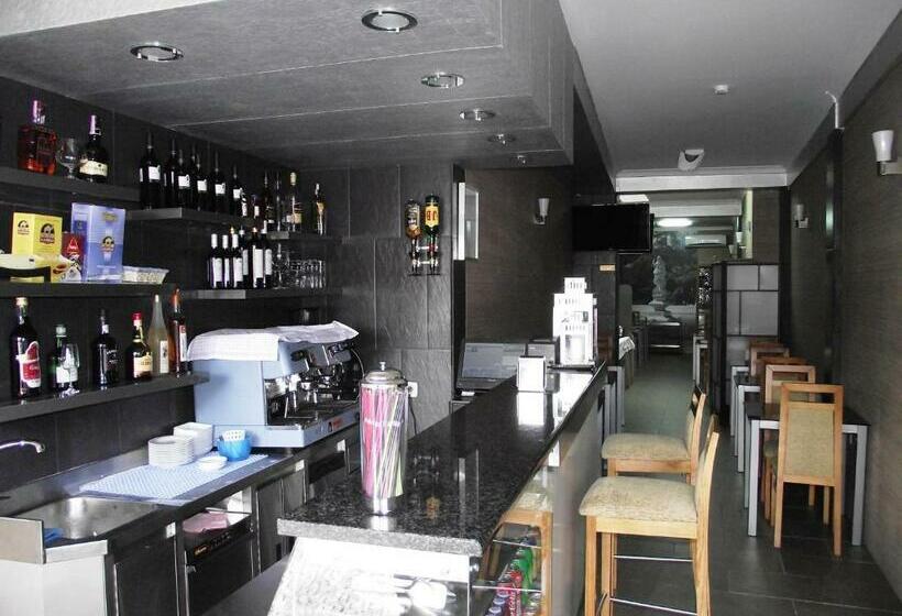 اتاق استاندارد برای معلولان, O Gadanha