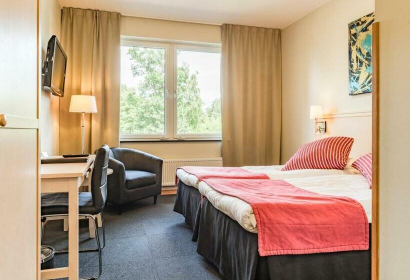 Номер Стандарт, Ringsjãƒæ’ã‚â¶strand