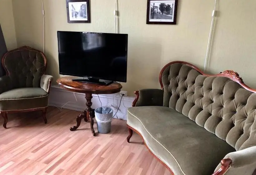اتاق اکونومی با حمام مشترک, Järnvägshotellet