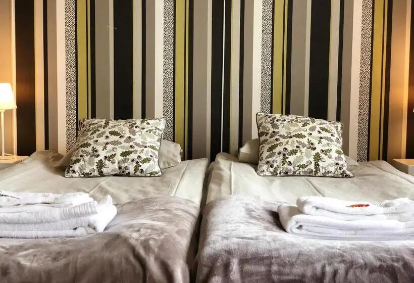 اتاق اکونومی با حمام مشترک, Järnvägshotellet