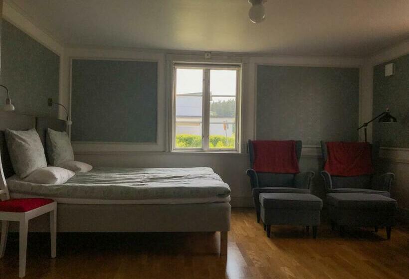 Семейный Номер, Mamma Carinas Pensionat B&b