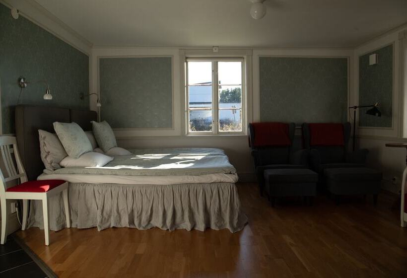 Семейный Номер, Mamma Carinas Pensionat B&b