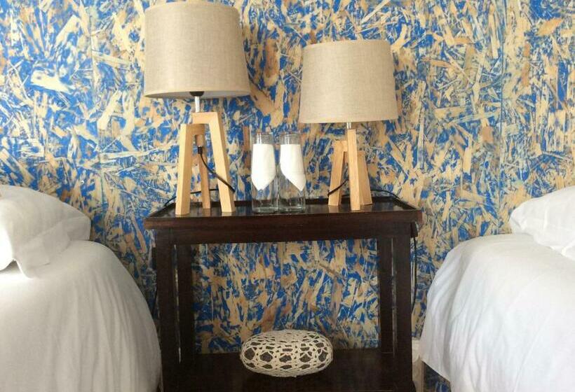 اتاق خانوادگی, Marina Lounge Hostel