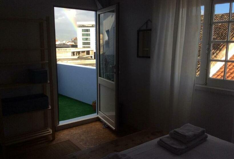 اتاق خانوادگی, Marina Lounge Hostel