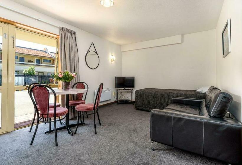 דירת חדר, Apex Motorlodge