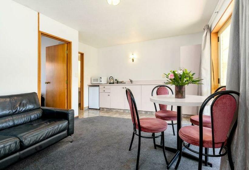 דירת חדר, Apex Motorlodge