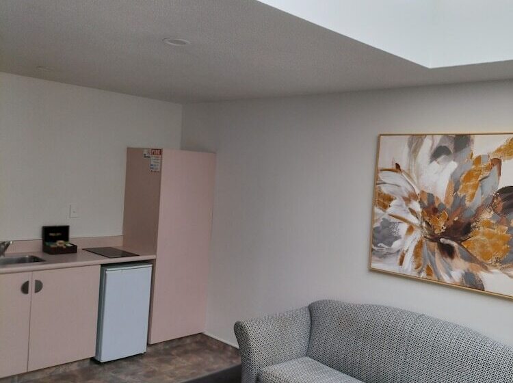 דירת שני חדרים, Apex Motorlodge