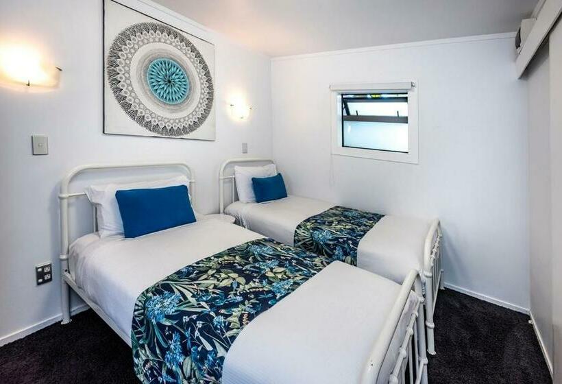 Семейный Номер Deluxe, Orewa Beachcomber