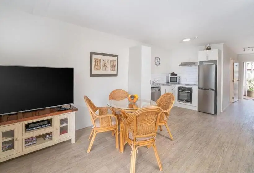 1階の1ベッドルームアパートメント, Waterfront Apartments Whitianga