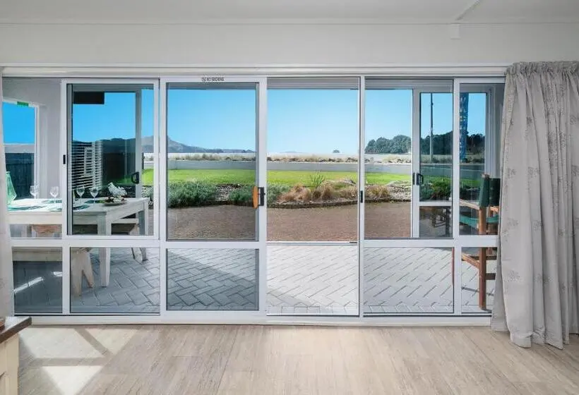 1階の1ベッドルームアパートメント, Waterfront Apartments Whitianga