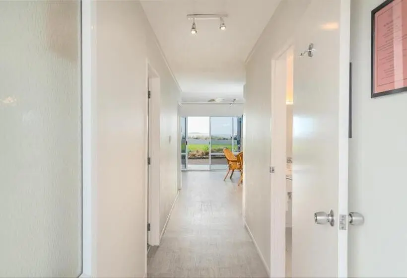 1階の1ベッドルームアパートメント, Waterfront Apartments Whitianga