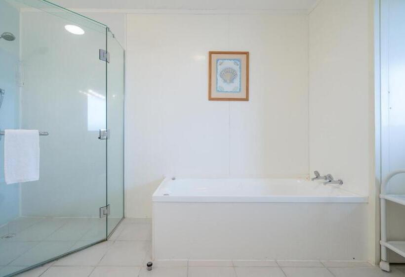 Апартаменты 1 Спальня Нижний Этаж, Waterfront Apartments Whitianga