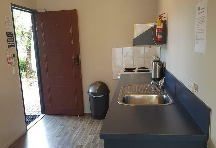 Apartamento 2 Dormitórios, Palm Court Motel