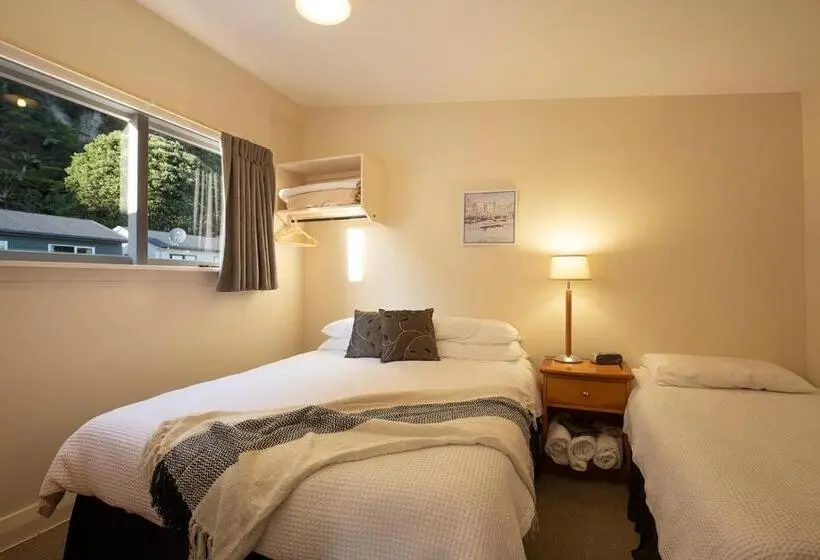Talo 2 Makuuhuonetta, Punakaiki Beachfront Motels