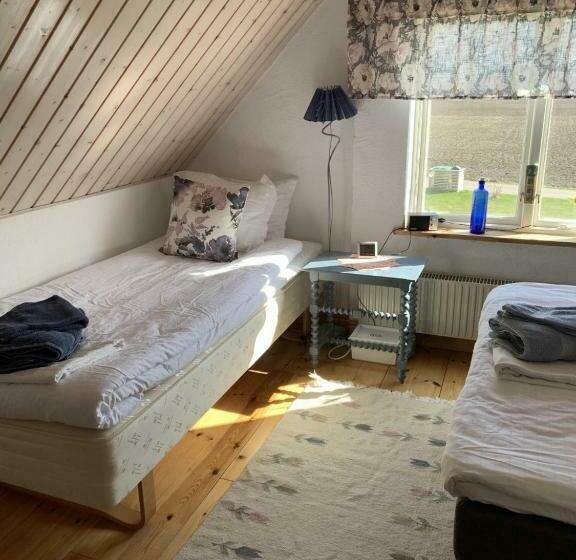 اتاق استاندارد سه نفره, Rävåkra Bed & Breakfast