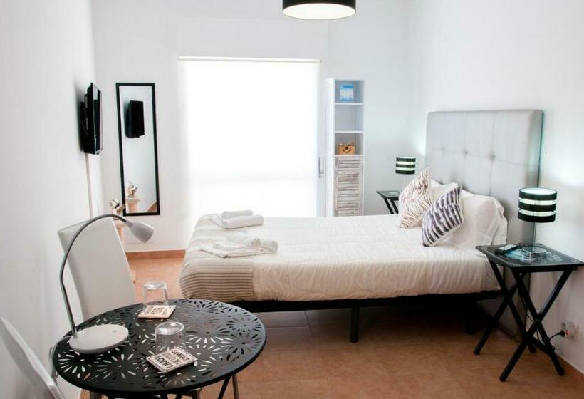 Номер Стандарт, Stork Hostel