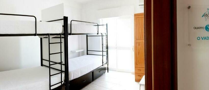 Кровать в Многоместном Номере с Общей Ванной, Stork Hostel